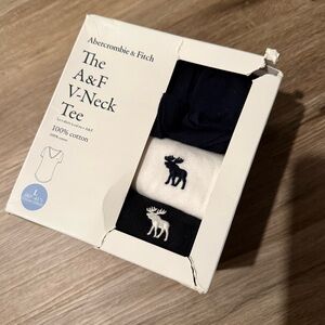 Abercrombie & Fitch Tee